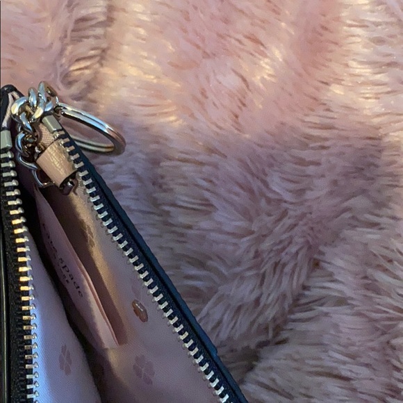 Kate Spade Wallet - Picture 5 of 7